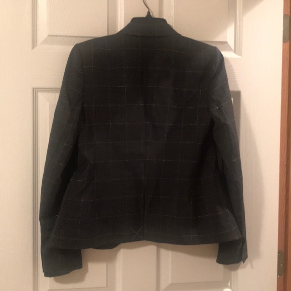 Blazer - Picture 8 of 8